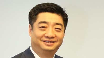 Ken Hu, Huawei’s Deputy Chairman and Rotating CEO, delivers a speech at the 2015 Global Mobile Broadband Forum.